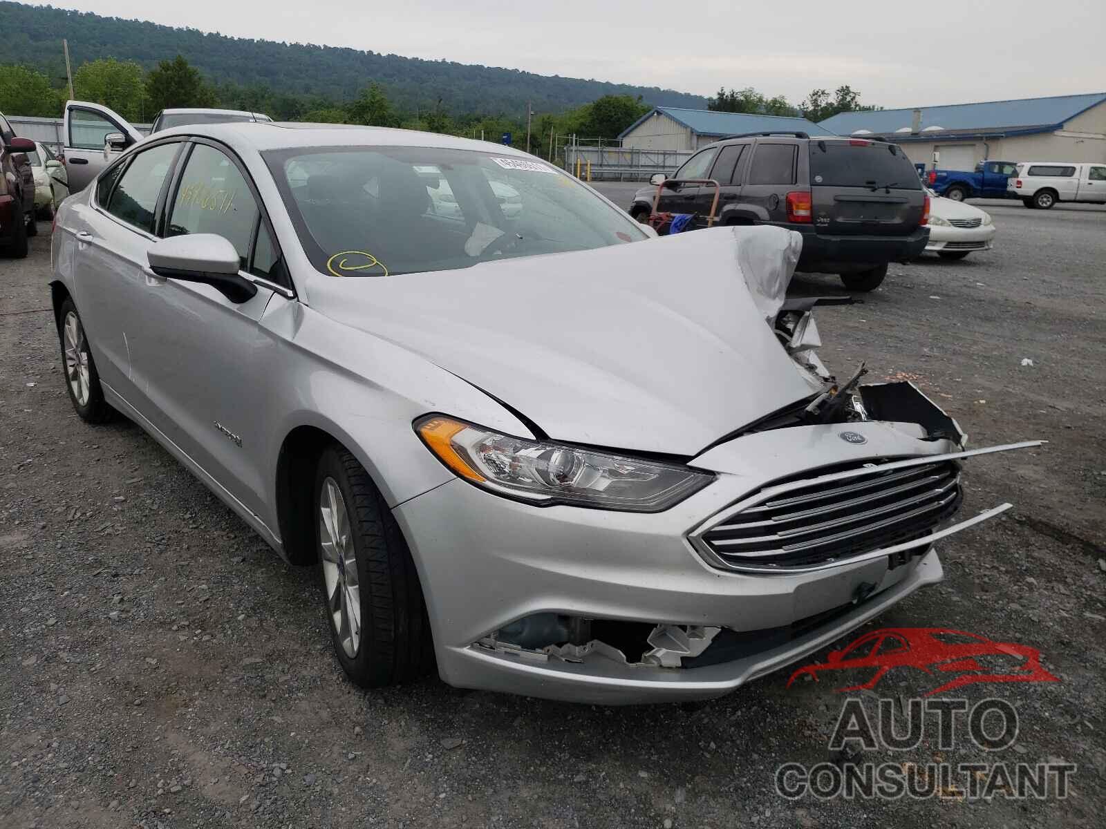 FORD FUSION 2017 - 3FA6P0LU5HR233457