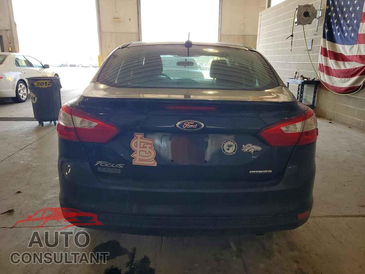 FORD FOCUS 2014 - 1FADP3E25EL209271