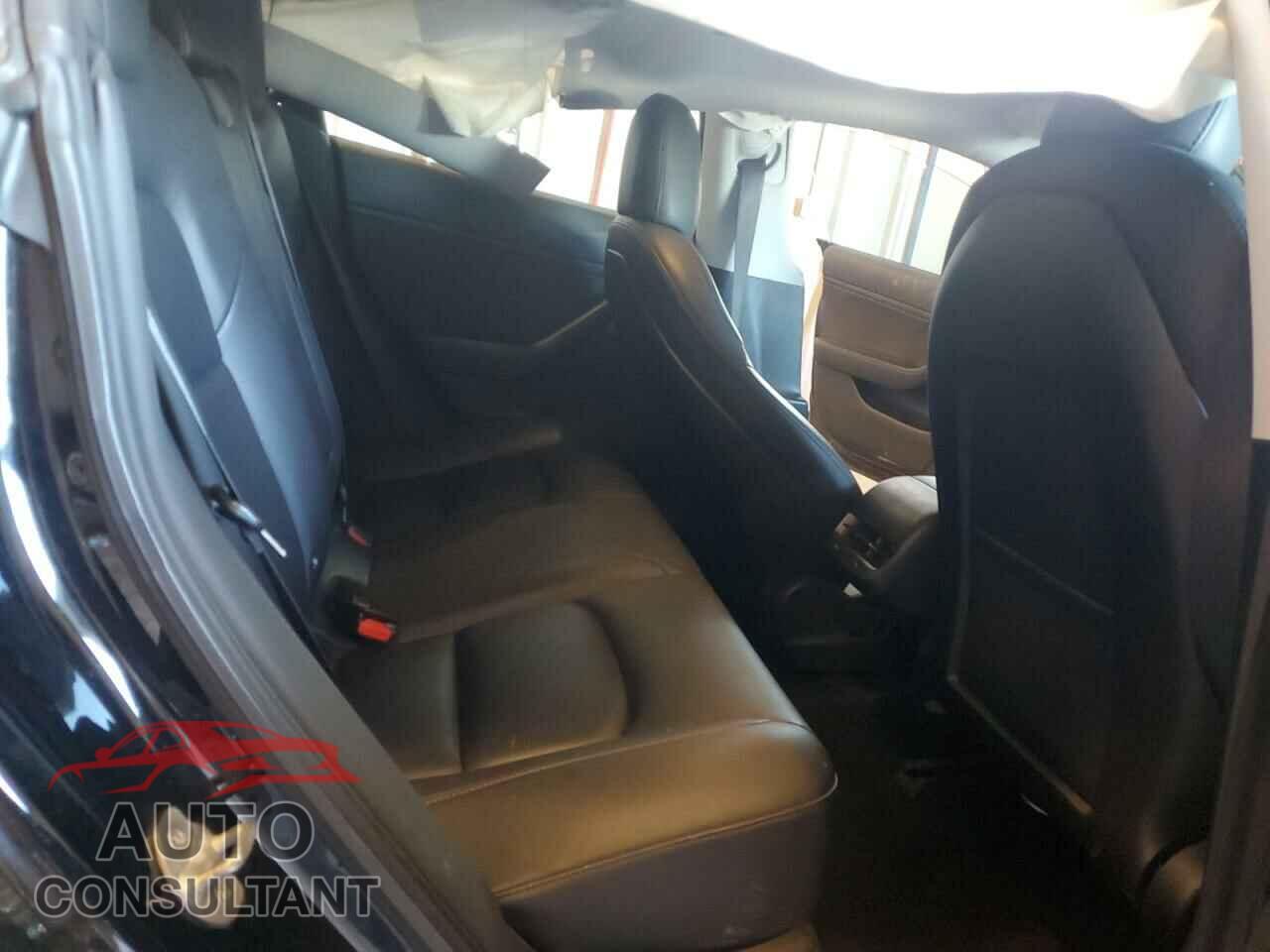 TESLA MODEL 3 2018 - 5YJ3E1EA2JF152869