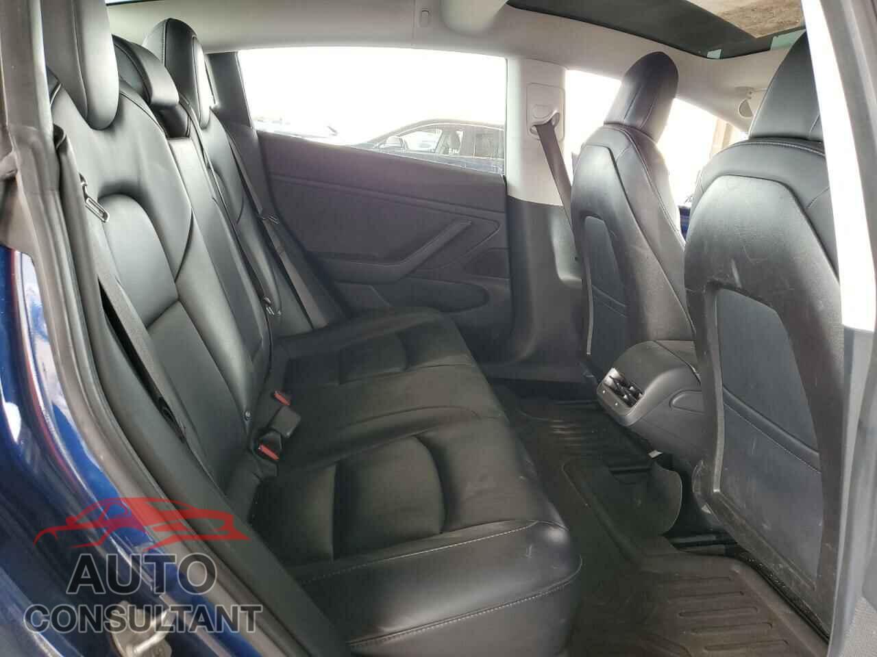TESLA MODEL 3 2018 - 5YJ3E1EA0JF058974
