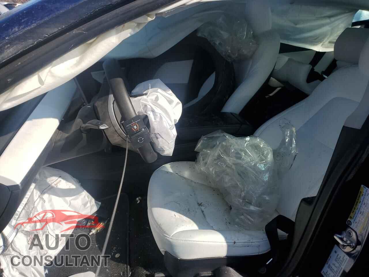 TESLA MODEL 3 2021 - 5YJ3E1EB5MF858439