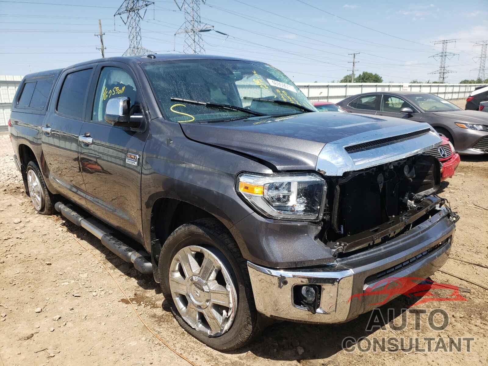 TOYOTA TUNDRA 2019 - 5TFAY5F15KX798435