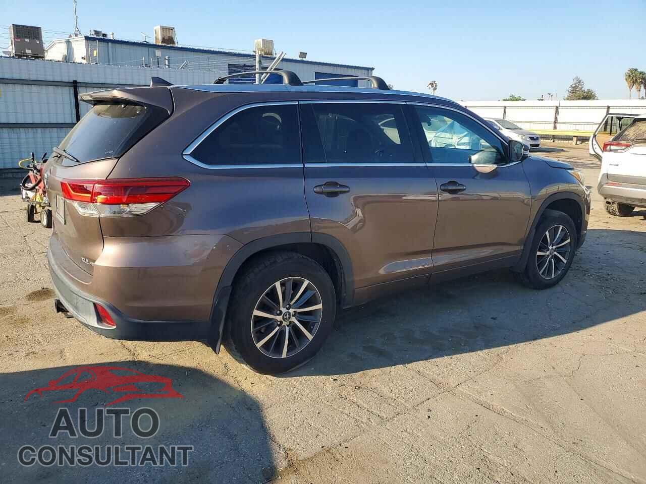 TOYOTA HIGHLANDER 2017 - 5TDJZRFH2HS447644