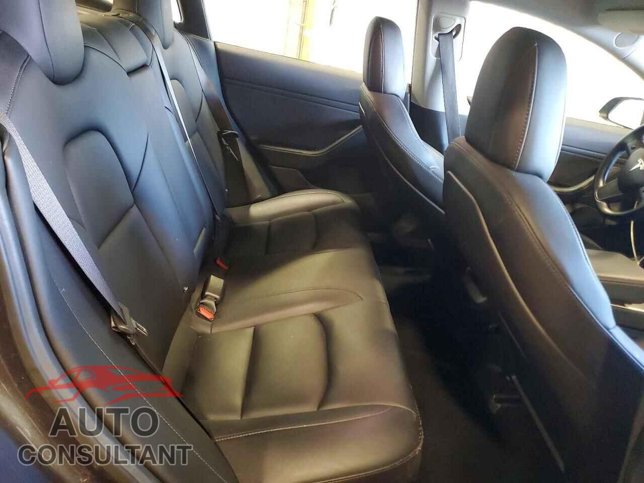 TESLA MODEL 3 2018 - 5YJ3E1EA4JF039716