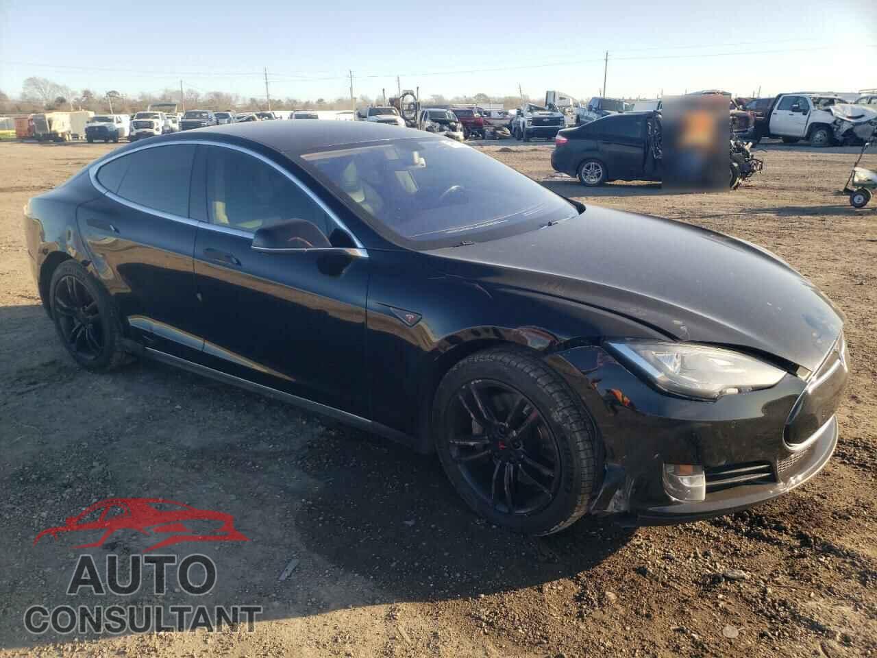 TESLA MODEL S 2013 - 5YJSA1CN0DFP27973