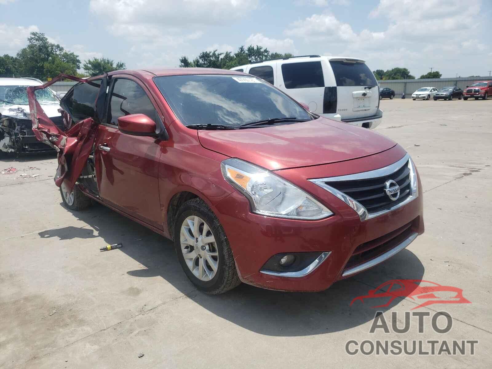 NISSAN VERSA 2018 - 3N1CN7AP0JL882166