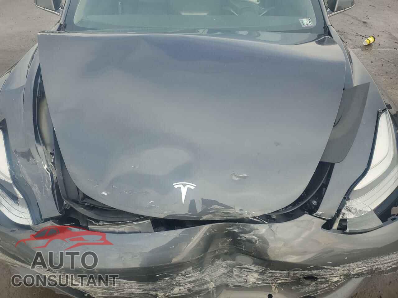 TESLA MODEL 3 2018 - 5YJ3E1EB0JF054836