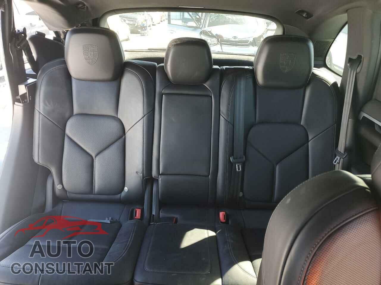 PORSCHE CAYENNE 2014 - WP1AA2A24ELA08426