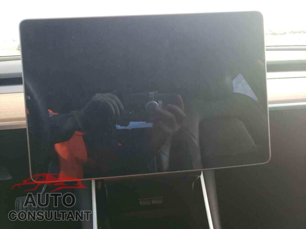 TESLA MODEL 3 2020 - 5YJ3E1EA6LF644520