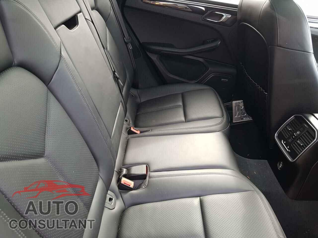 PORSCHE MACAN 2018 - WP1AB2A59JLB30359