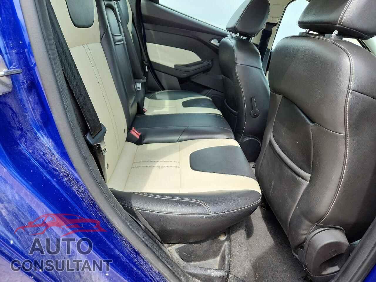 FORD FOCUS 2014 - 1FADP3F29EL296882