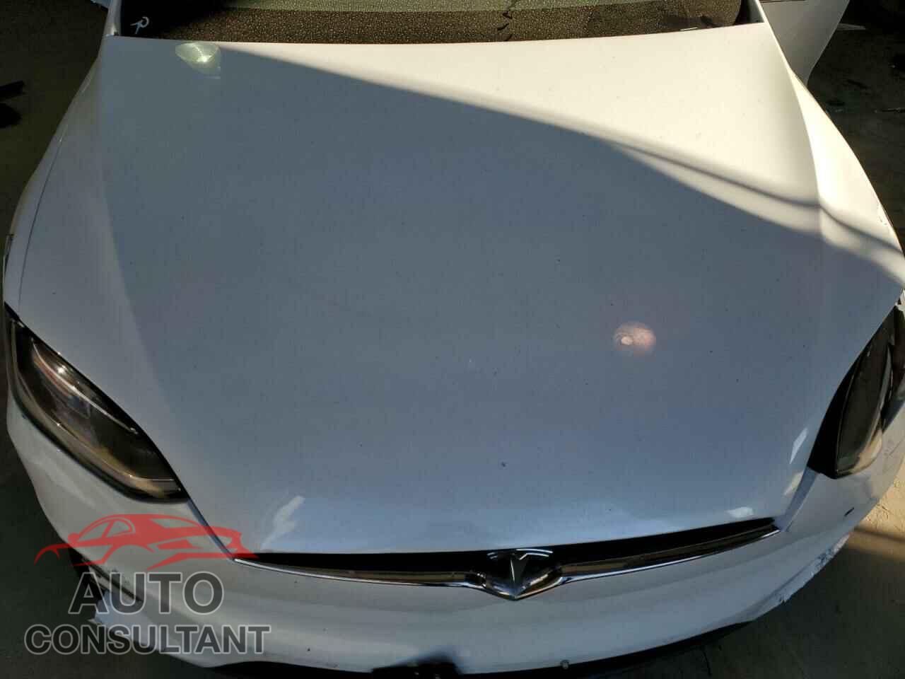 TESLA MODEL X 2016 - 5YJXCBE2XGF015967