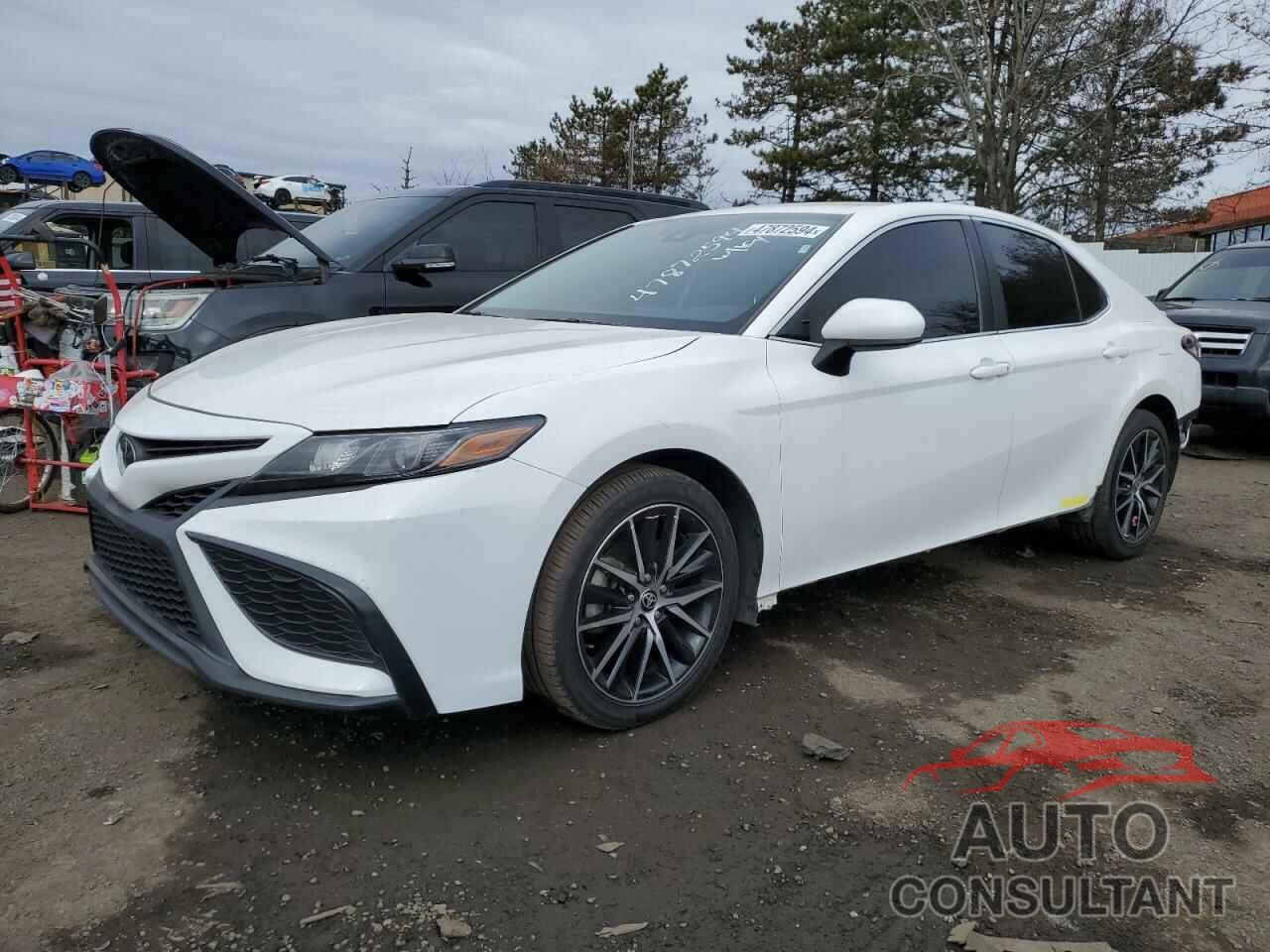 TOYOTA CAMRY 2021 - 4T1G11AK0MU602814
