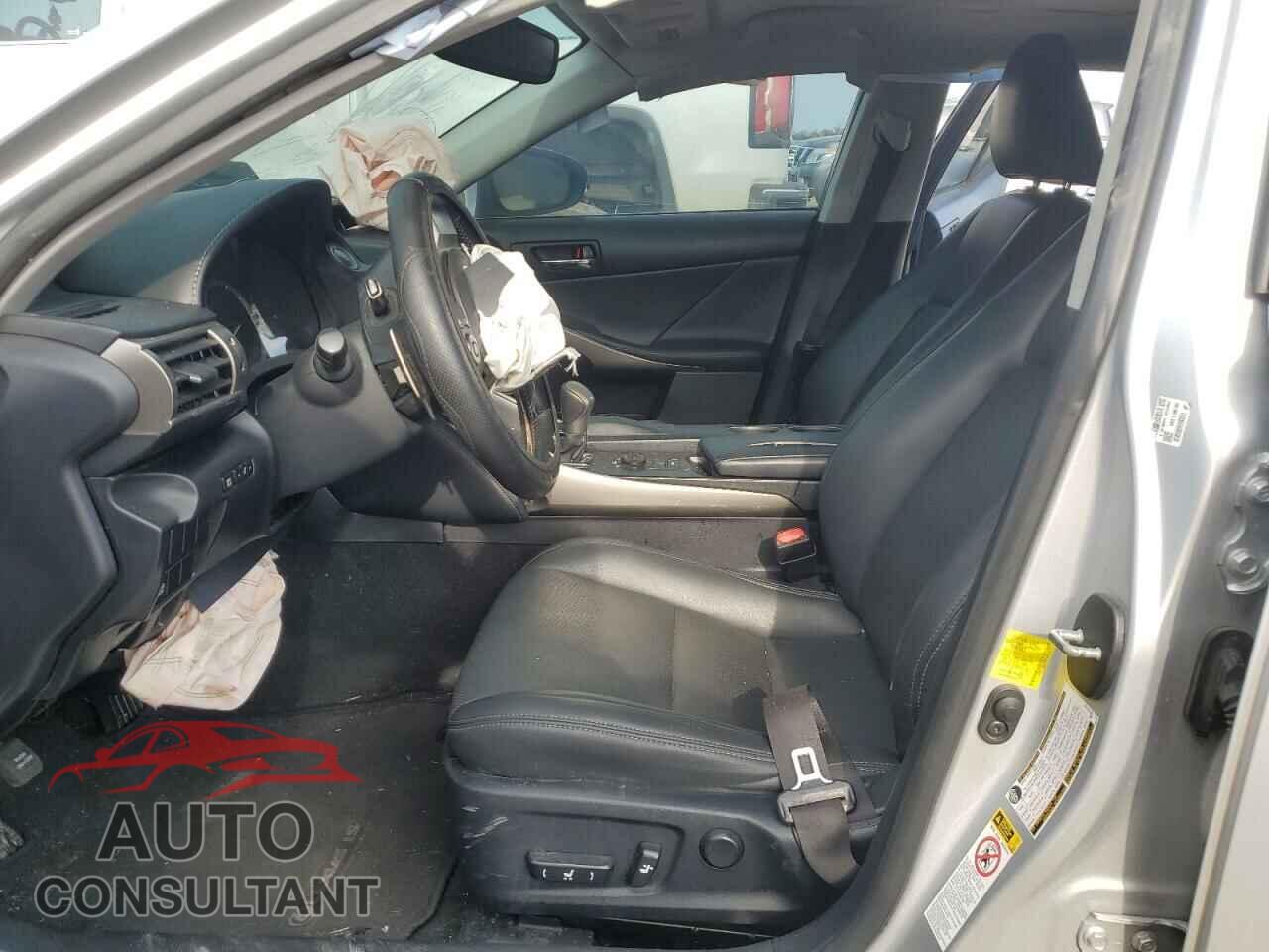 LEXUS IS 2015 - JTHBF1D22F5055603