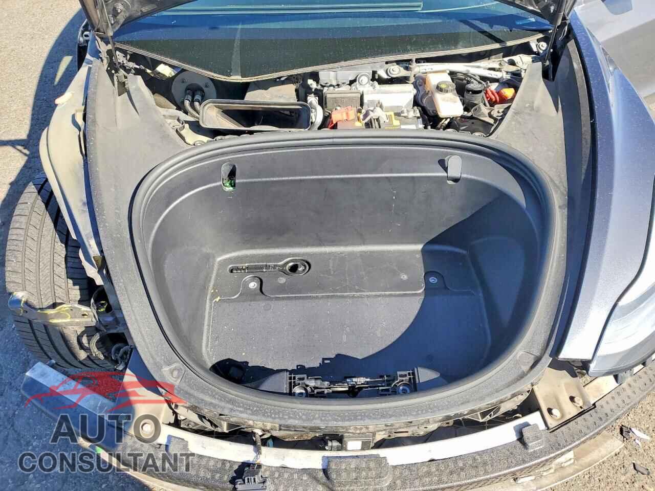 TESLA MODEL 3 2019 - 5YJ3E1EA4KF400203