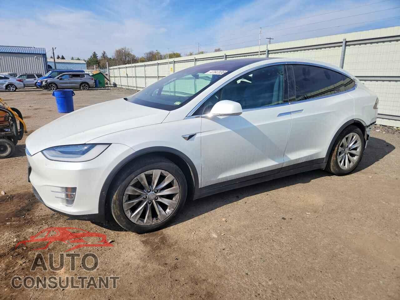 TESLA MODEL X 2020 - 5YJXCBE29LF233344