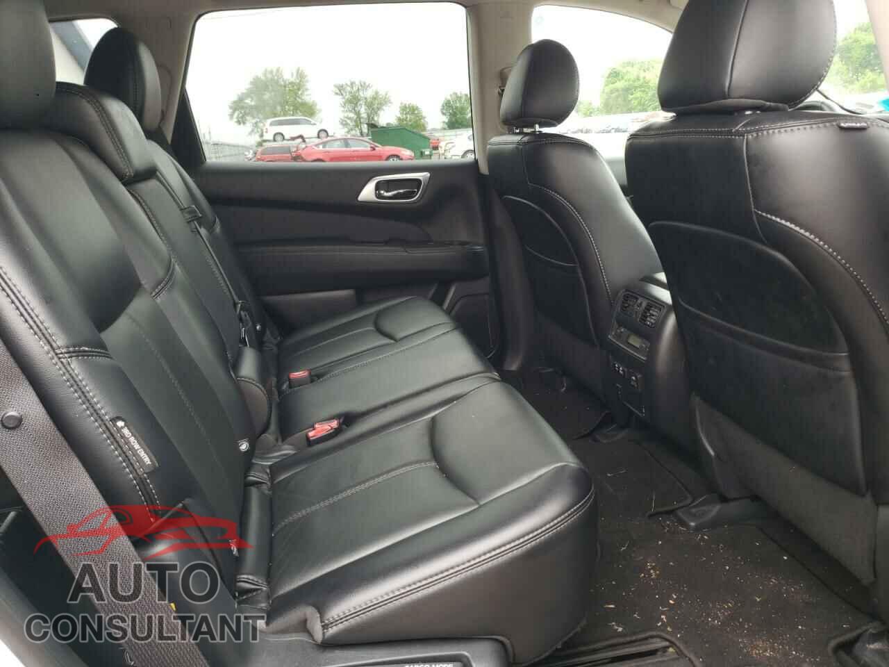 NISSAN PATHFINDER 2020 - 5N1DR2CM1LC615950