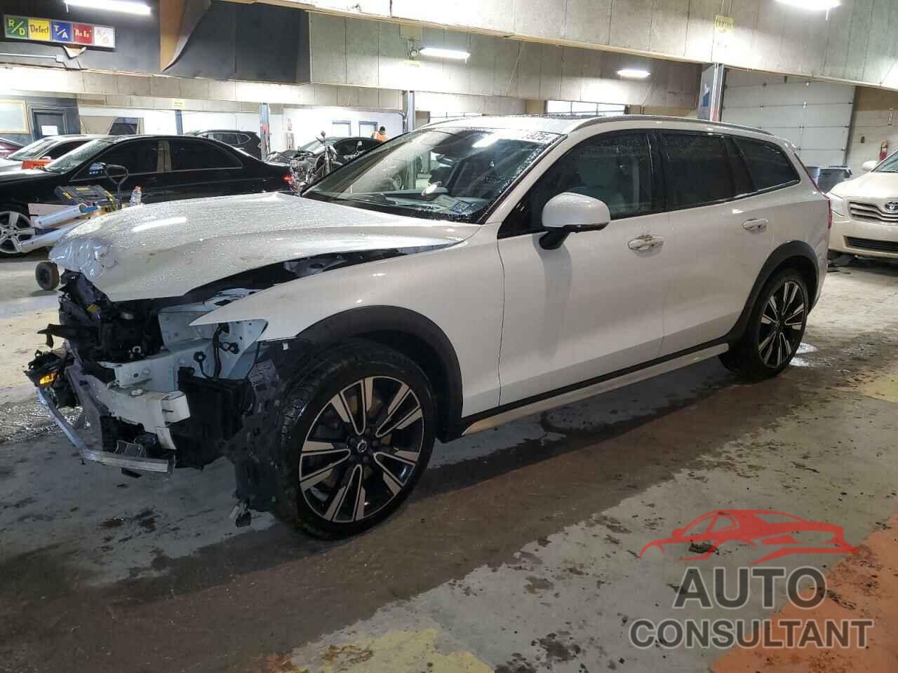 VOLVO V60 2020 - YV4102WKXL1031888