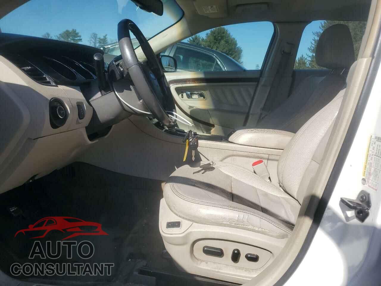 FORD TAURUS 2011 - 1FAHP2FW0BG178562