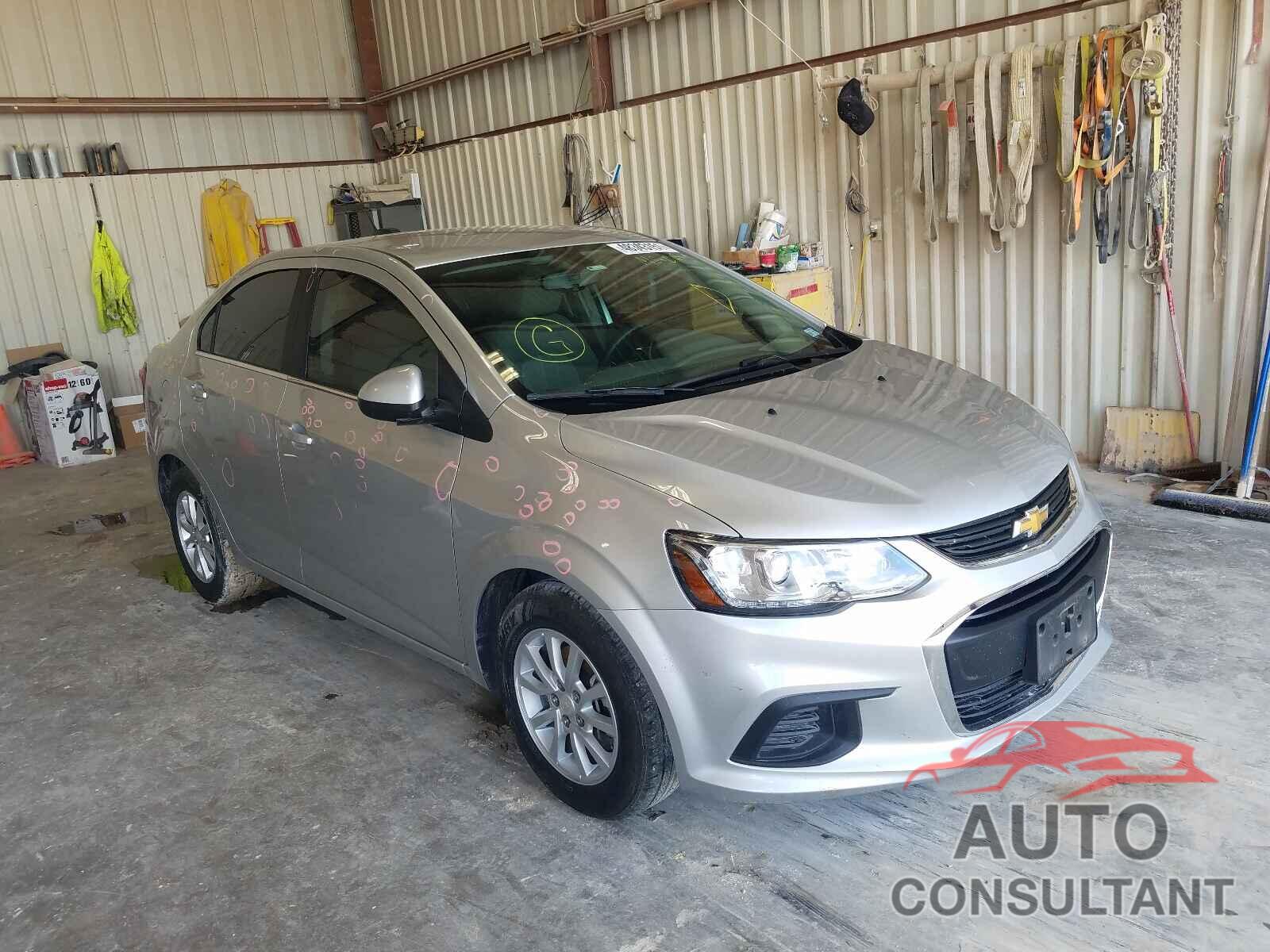 CHEVROLET SONIC 2017 - 1G1JD5SH5H4132399