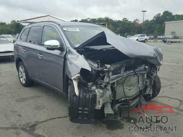 MITSUBISHI OUTLANDER SE 2015 - JA4AD3A33FZ008210