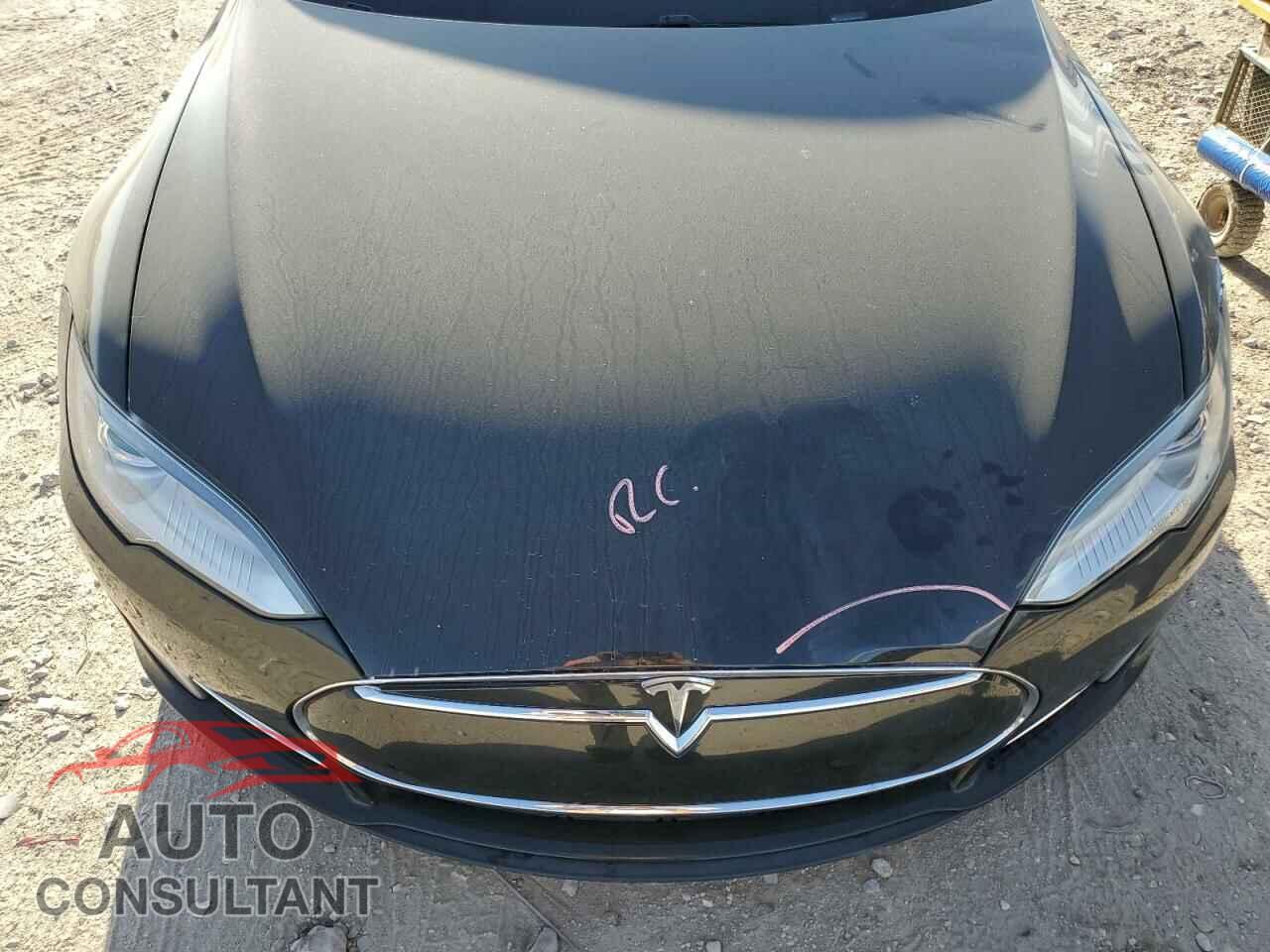 TESLA MODEL S 2013 - 5YJSA1CG2DFP05023
