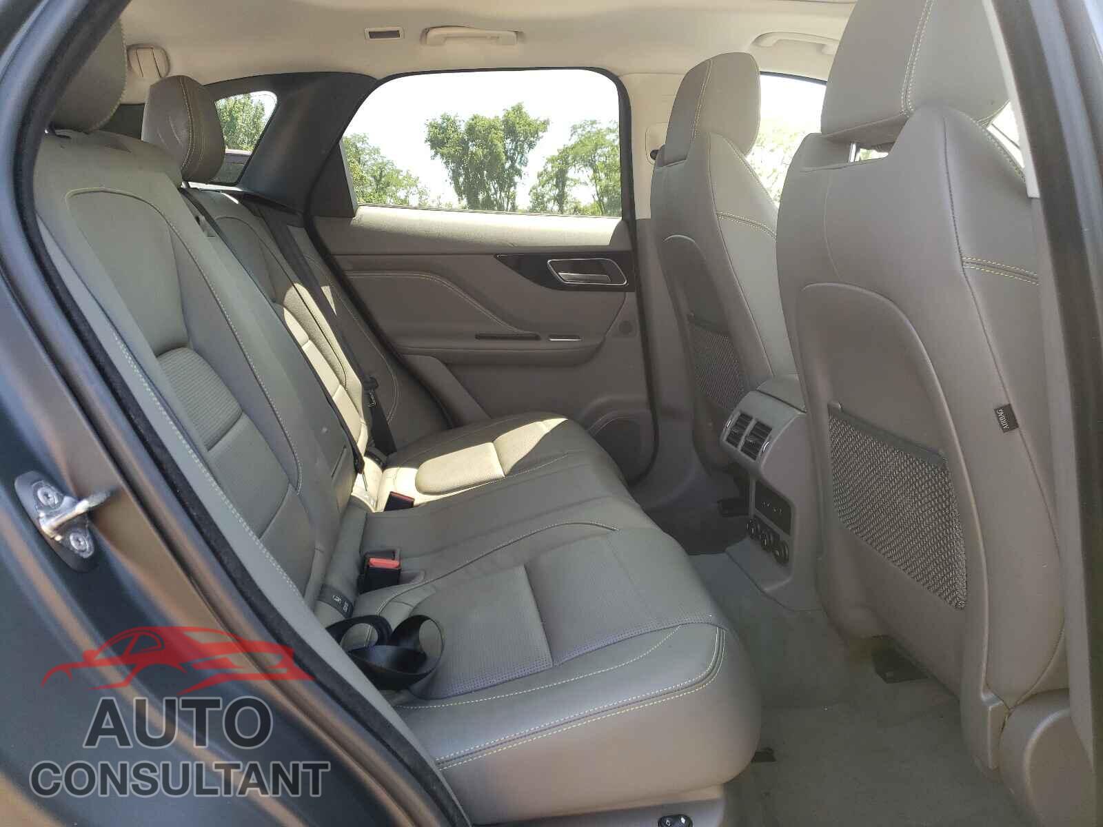 JAGUAR F-PACE 2017 - SADCL2BV6HA896940