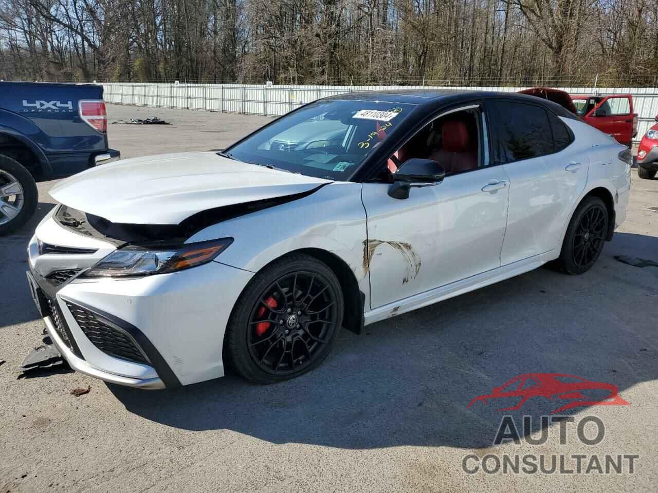 TOYOTA CAMRY 2021 - 4T1KZ1AK5MU056496