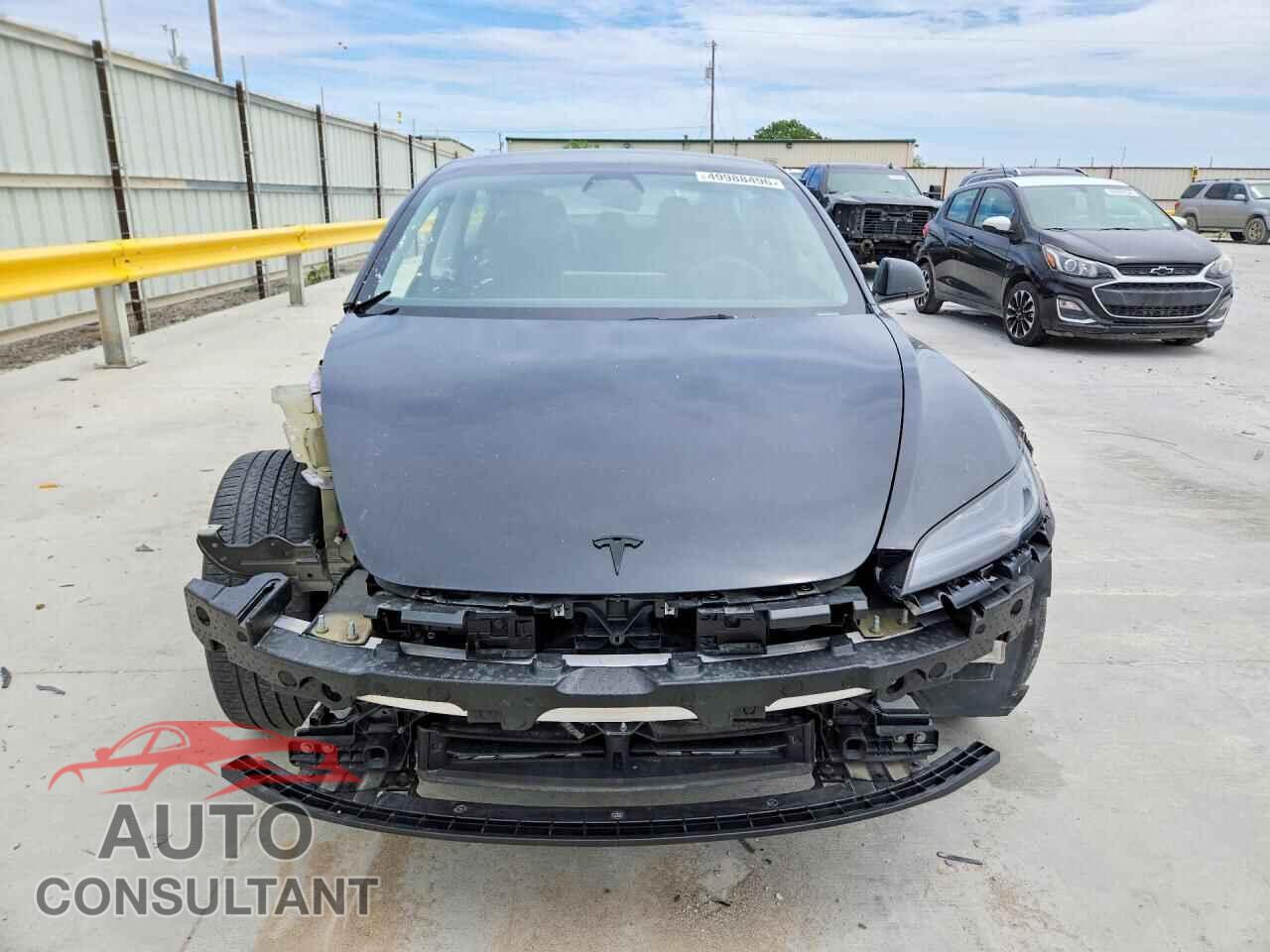 TESLA MODEL 3 2024 - 5YJ3E1EA0RF724520