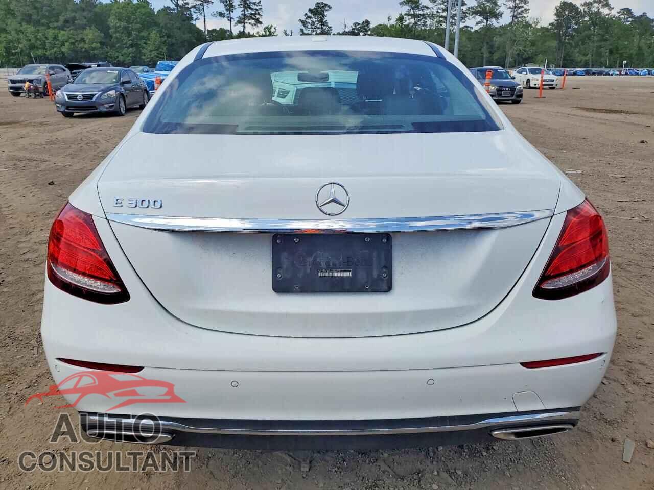 MERCEDES-BENZ E-CLASS 2017 - WDDZF4JB0HA084877