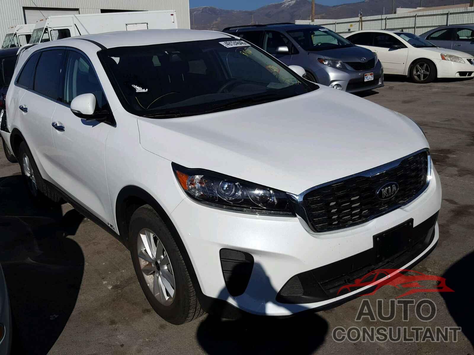 KIA SORENTO LX 2019 - 5XYPGDA53KG459628