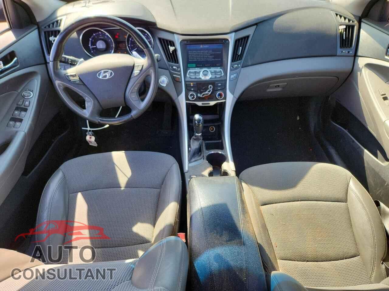 HYUNDAI SONATA 2013 - 5NPEC4AC2DH758900
