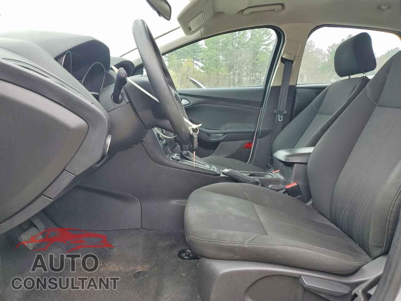 FORD FOCUS 2017 - 1FADP3K26HL215749