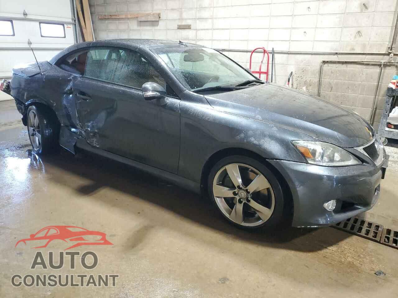 LEXUS IS 2011 - JTHFE2C27B2506614