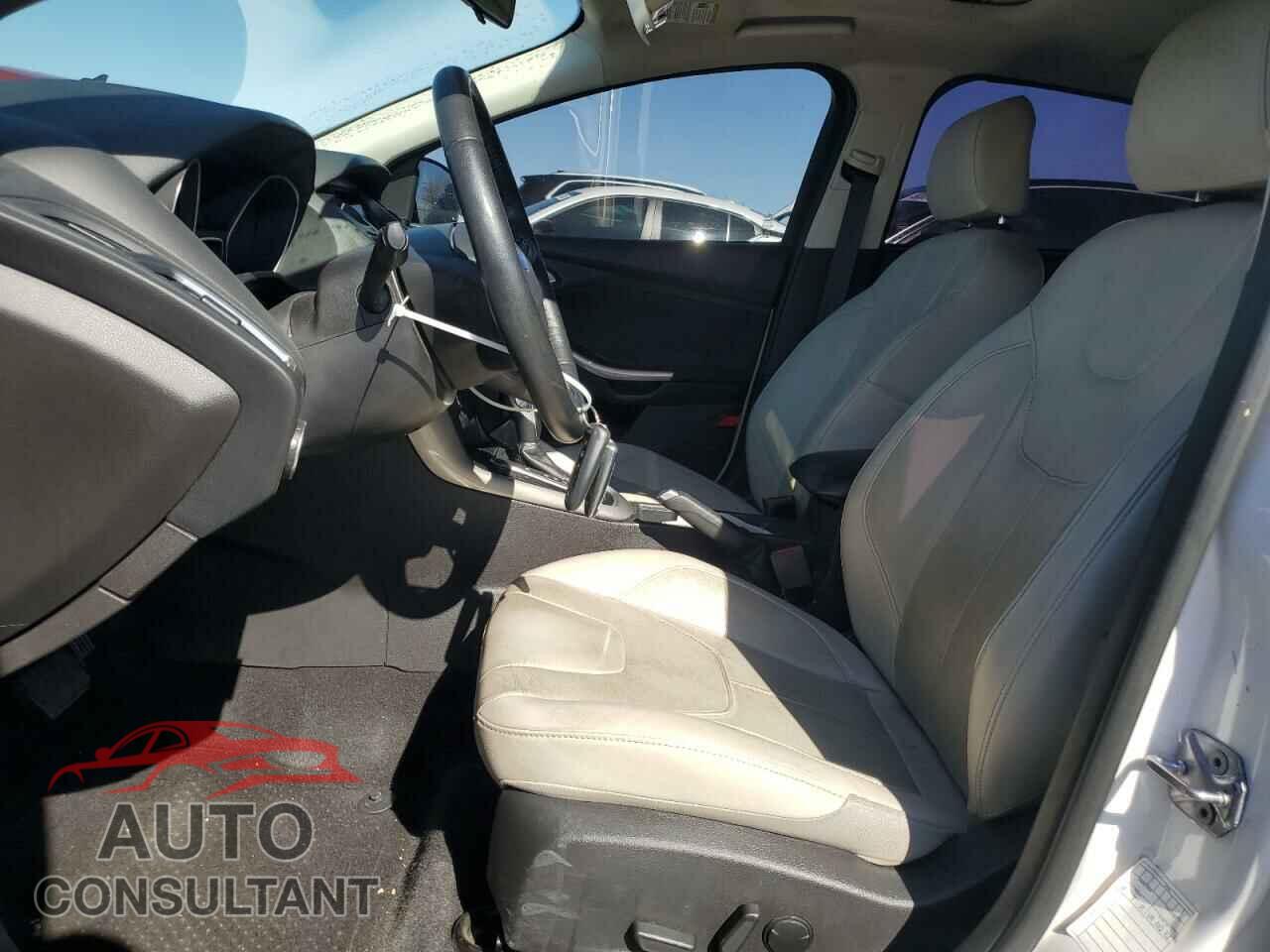 FORD FOCUS 2017 - 1FADP3J29HL267698