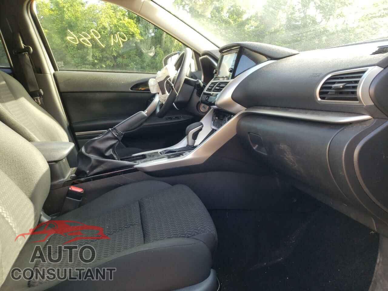 MITSUBISHI ECLIPSE 2018 - JA4AT3AA7JZ066184
