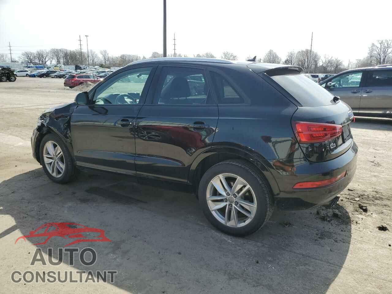 AUDI Q3 2017 - WA1ECCFS1HR014580
