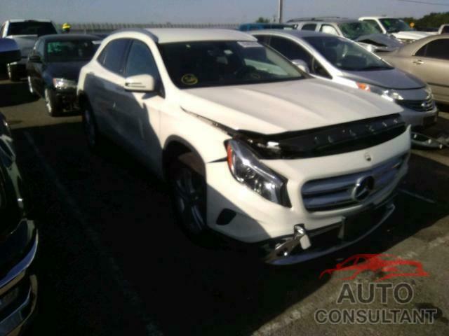 MERCEDES-BENZ GLA 250 2015 - WDCTG4EB0FJ125426