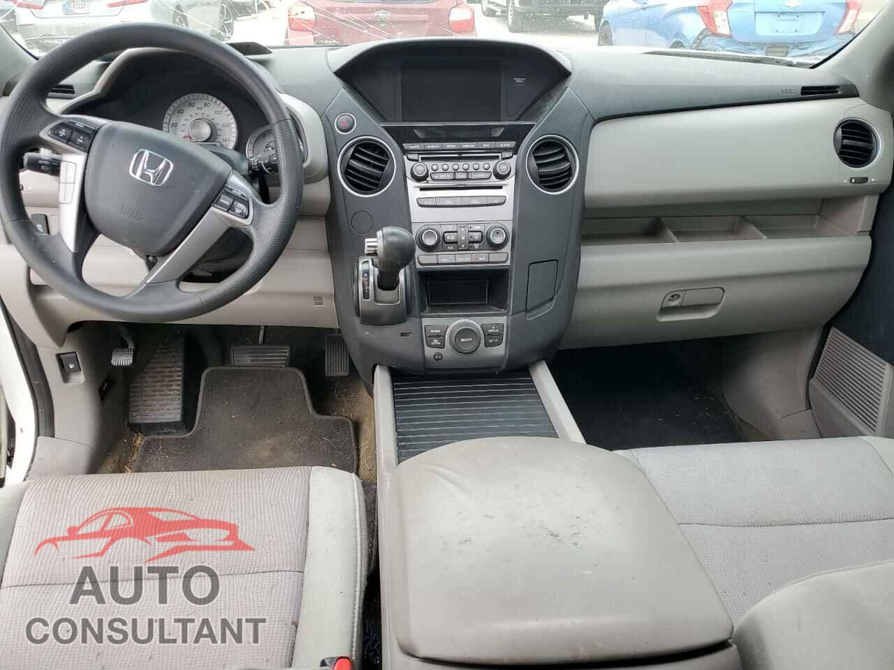 HONDA PILOT 2015 - 5FNYF3H36FB027795