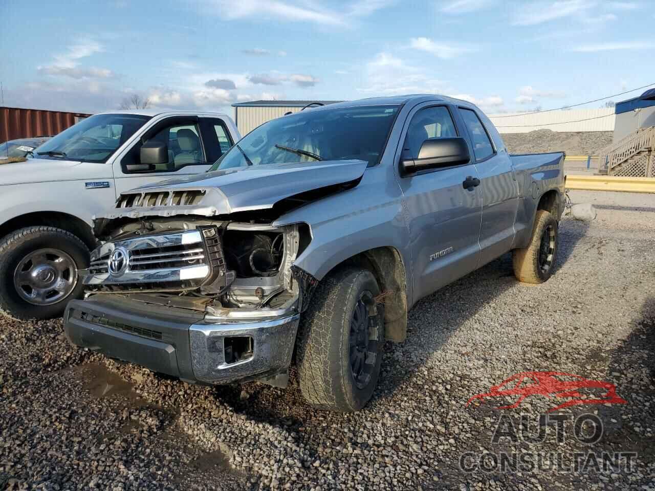 TOYOTA TUNDRA 2017 - 5TFRM5F16HX113995