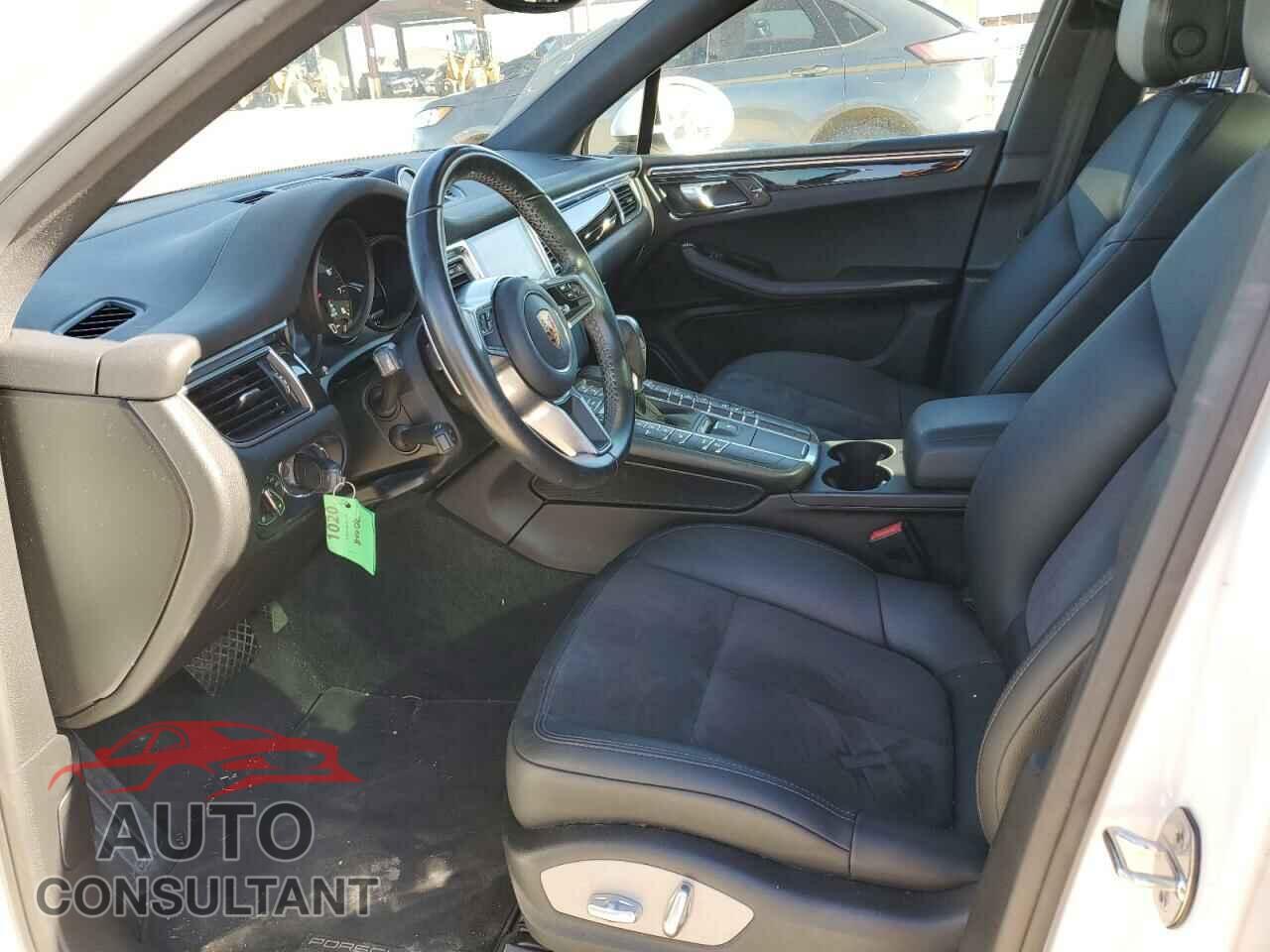 PORSCHE MACAN 2017 - WP1AA2A56HLB09420