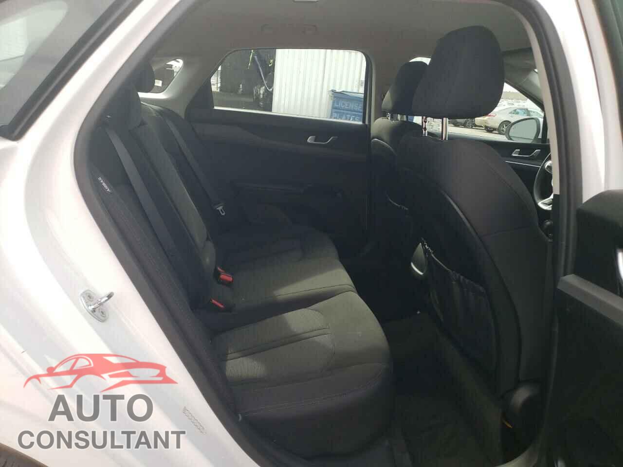 KIA K5 2022 - 5XXG14J24NG153473