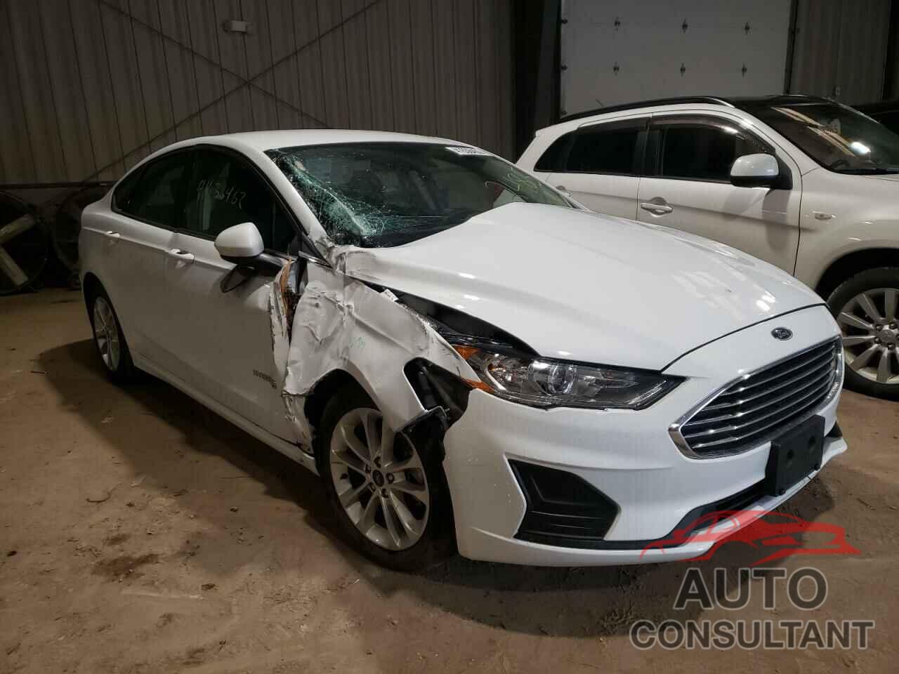 FORD FUSION 2019 - 3FA6P0LU1KR242485