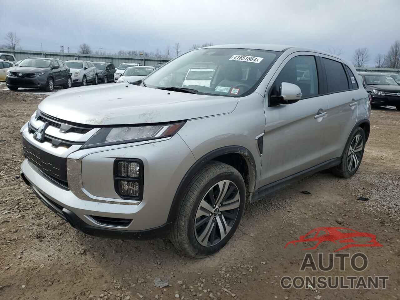 MITSUBISHI OUTLANDER 2023 - JA4ARUAU3PU012594