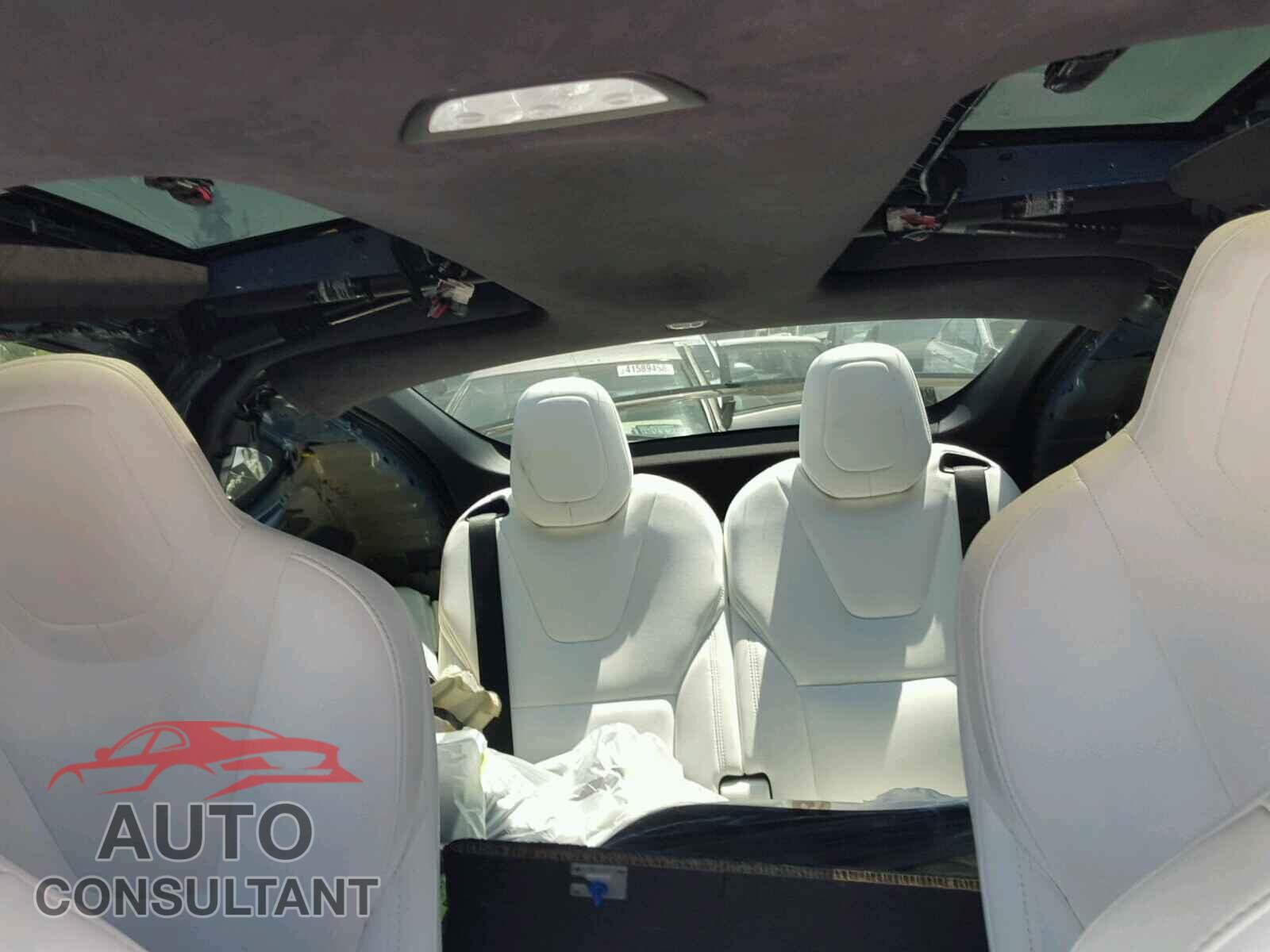TESLA MODEL X 2017 - 5YJXCBE24HF076992