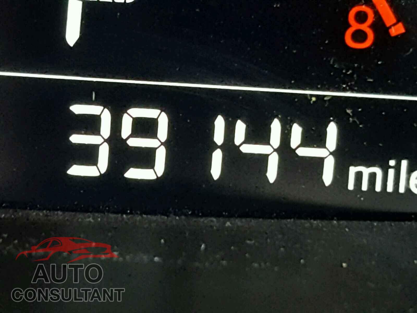 MAZDA 3 2017 - 3MZBN1U70HM104792