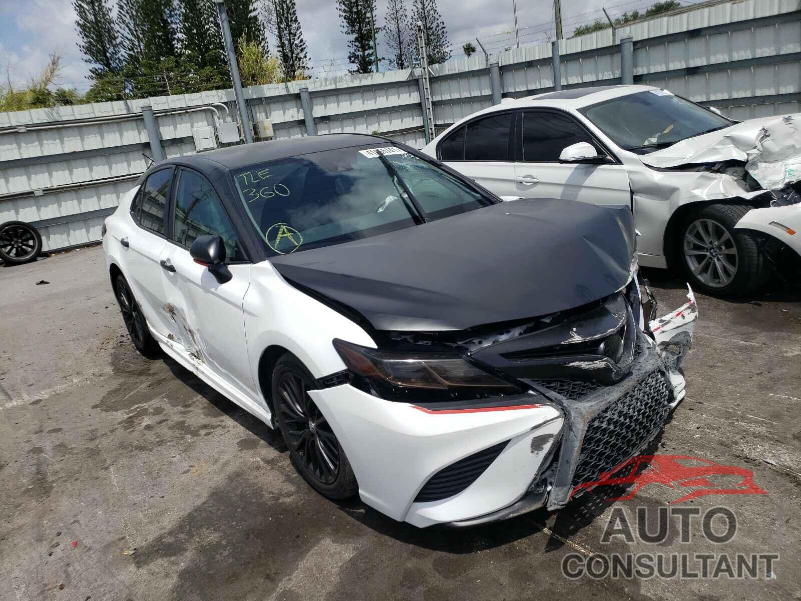 TOYOTA CAMRY 2020 - 4T1G11AK6LU937137