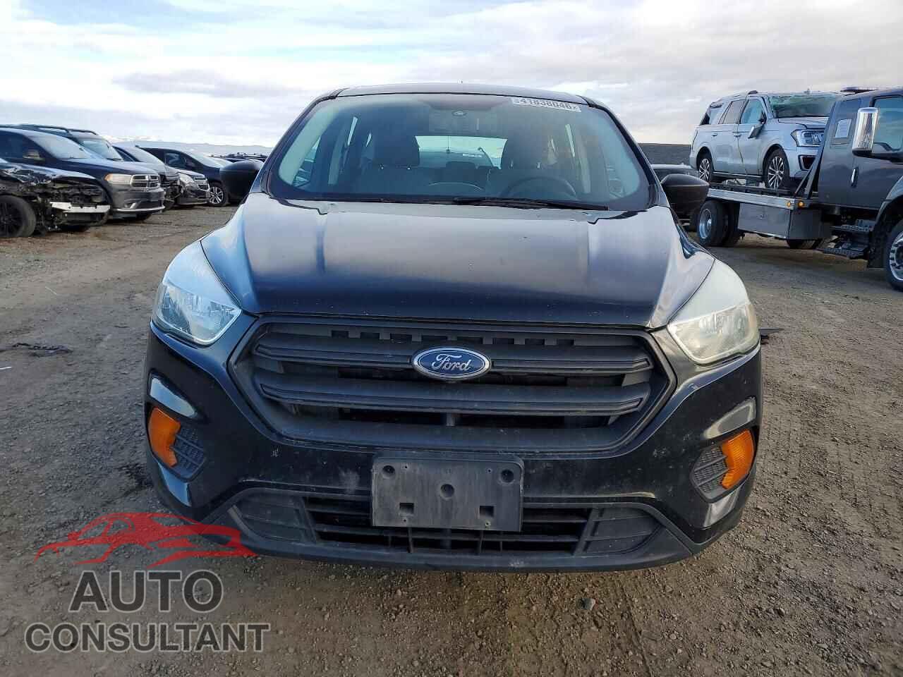 FORD ESCAPE 2017 - 1FMCU0F72HUC18205