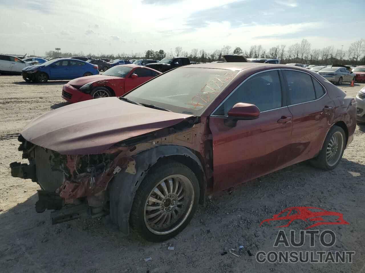 TOYOTA CAMRY 2018 - 4T1B11HK7JU568074
