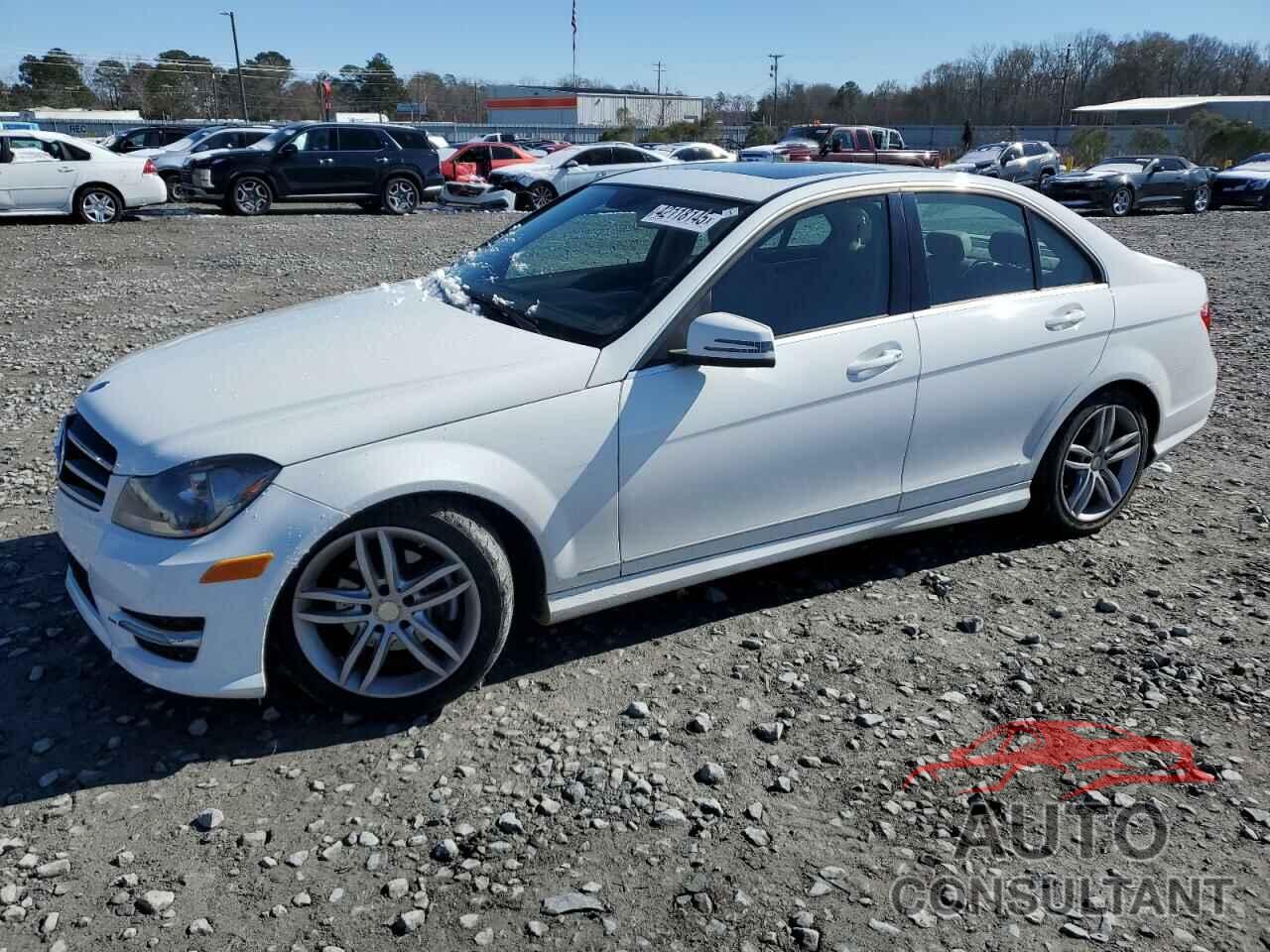 MERCEDES-BENZ C-CLASS 2014 - WDDGF4HB4EG252896
